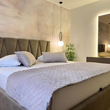 Apartmani Ivelic Supetar Ngoại thất bức ảnh