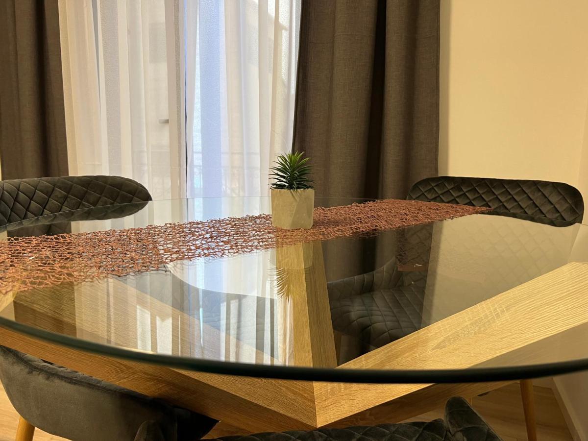 Apartmani Ivelic Supetar Ngoại thất bức ảnh
