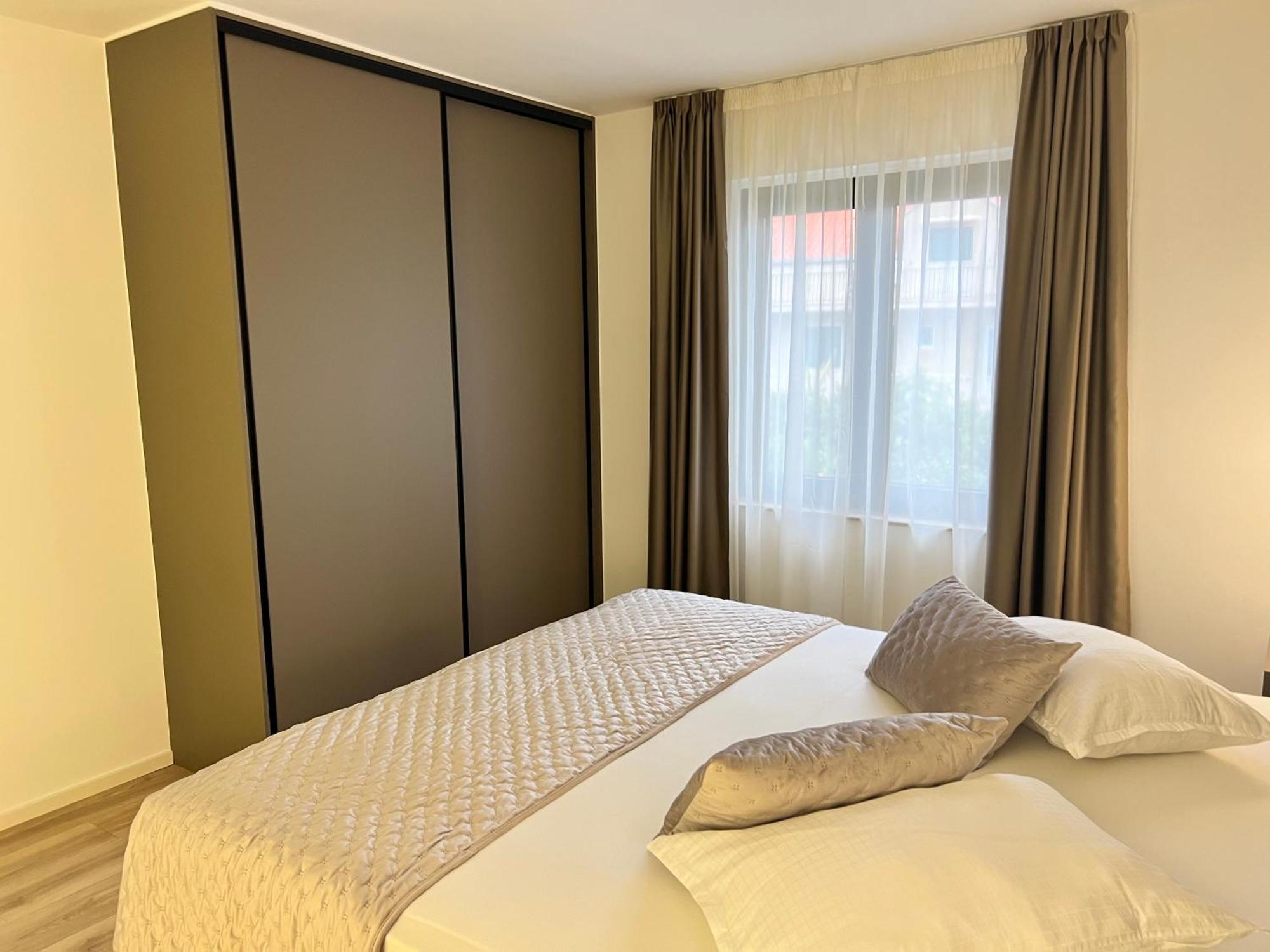 Apartmani Ivelic Supetar Ngoại thất bức ảnh