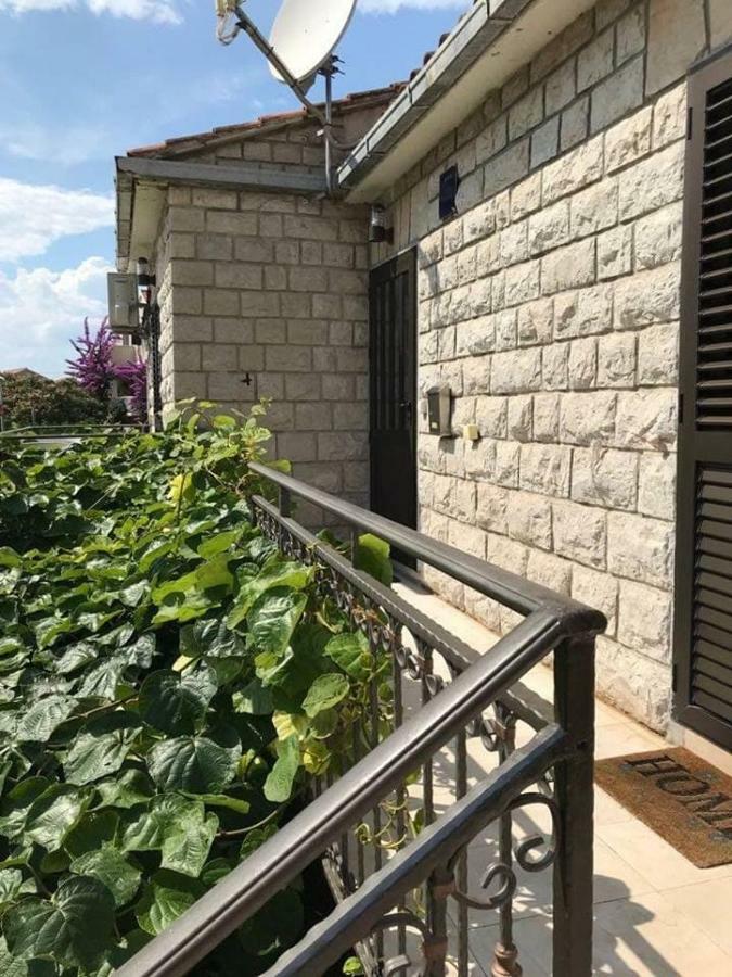 Apartmani Ivelic Supetar Ngoại thất bức ảnh